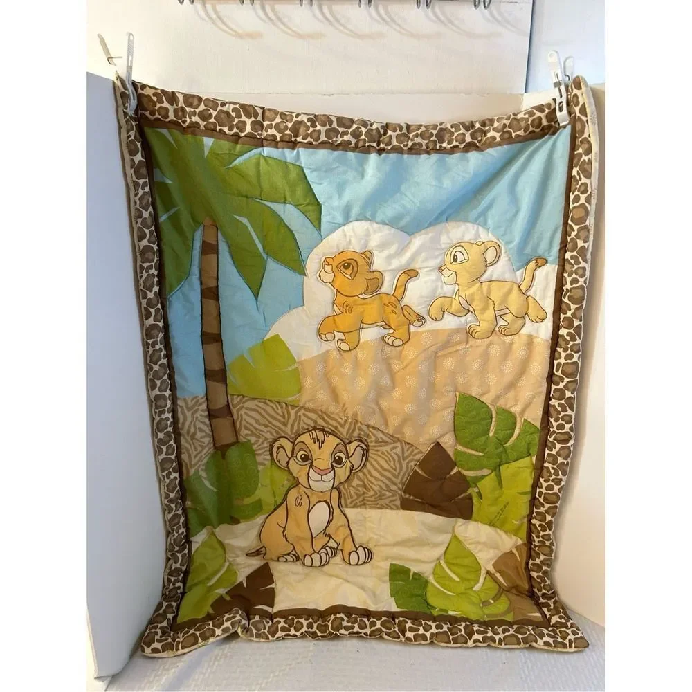 Disney Lion king crib comforter 30x39